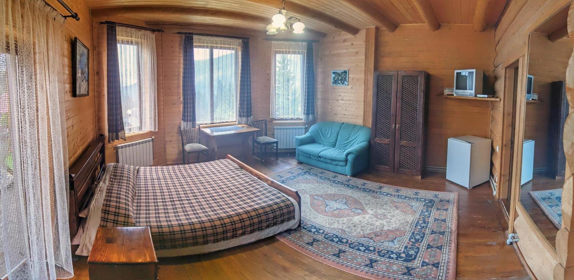 12 Months Estate Guest House Myslovka Room photo