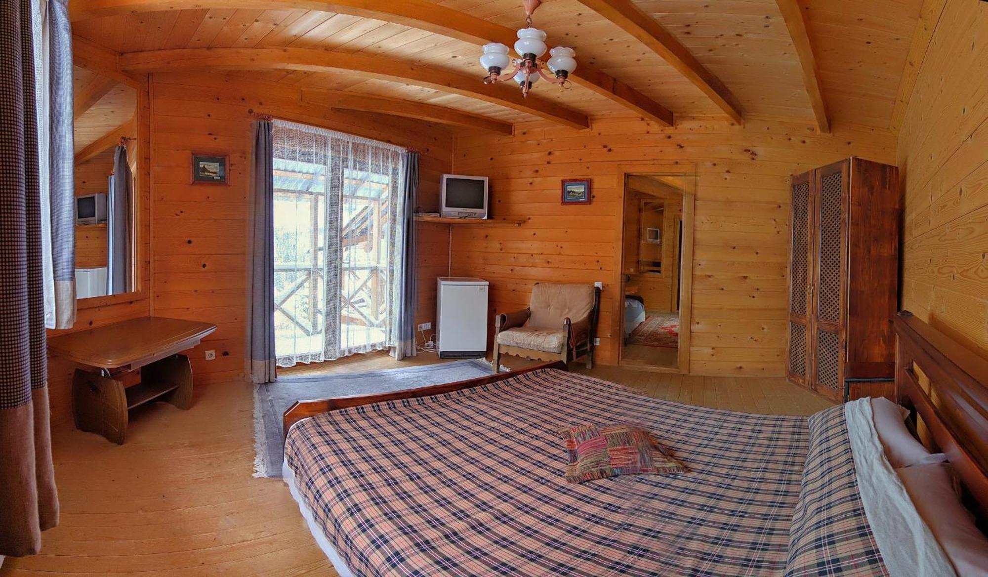 12 Months Estate Guest House Myslovka Room photo