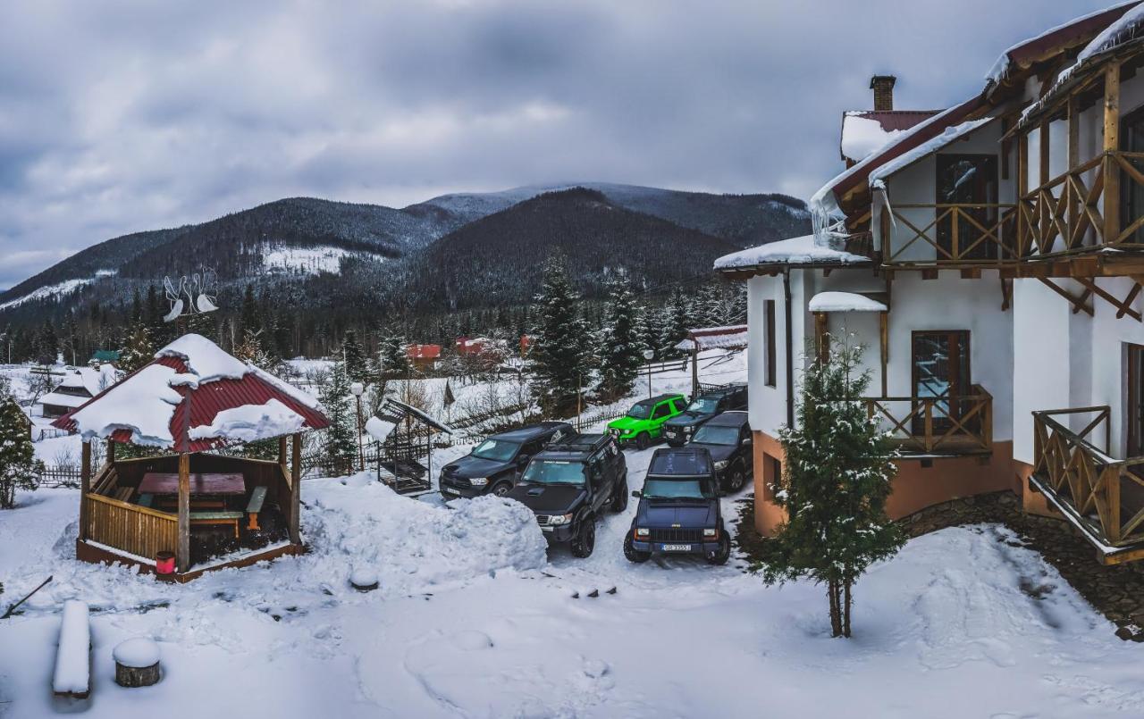 12 Months Estate Guest House Myslovka Exterior photo