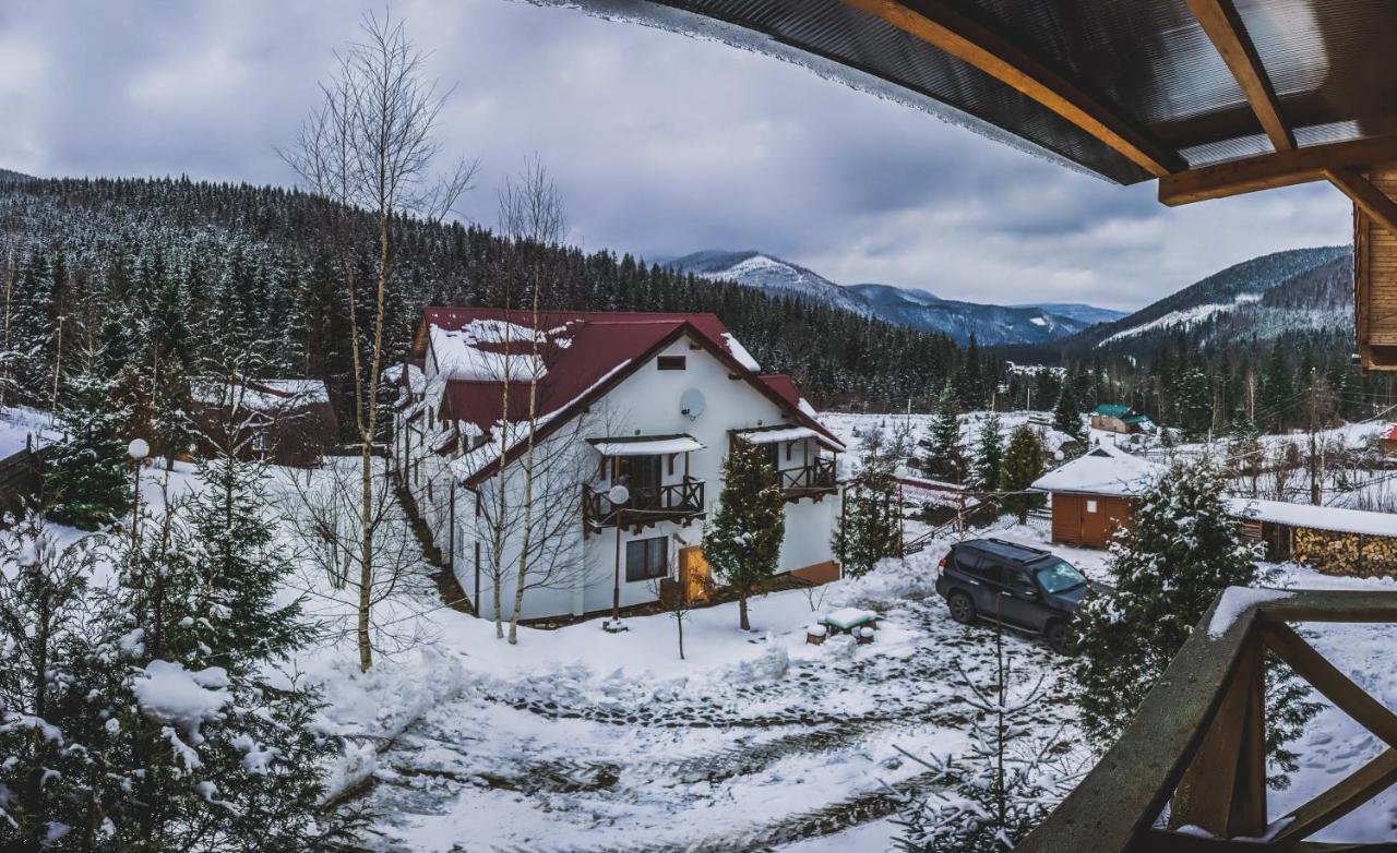 12 Months Estate Guest House Myslovka Exterior photo